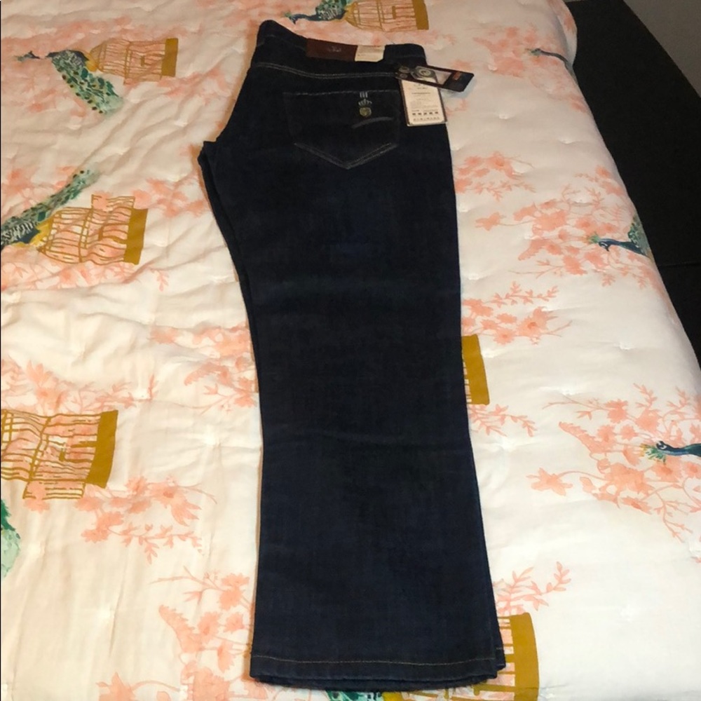 Men’s Fashion Wear Denim Jeans